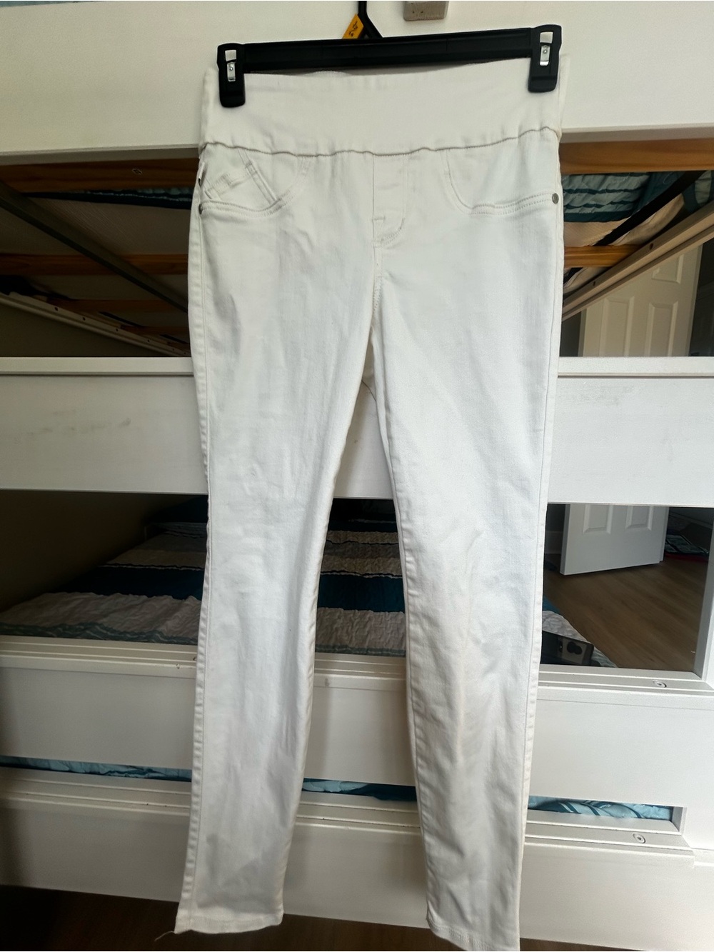 Denim Rx – The Slimming Denim Cure.  Rock and Republic white pull on jeans
